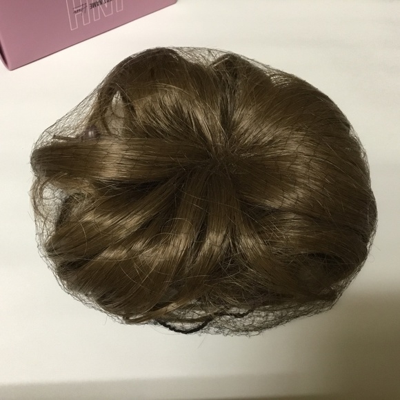 INH hair SAMMY bun ( ASH BROWN) - Picture 5 of 6